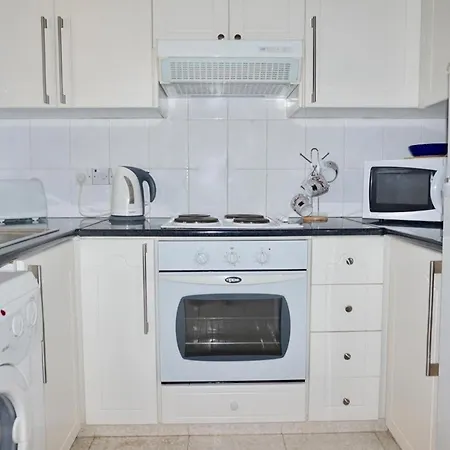 Modern Sea View Apartment Regina Gardens Paphos Exterior photo