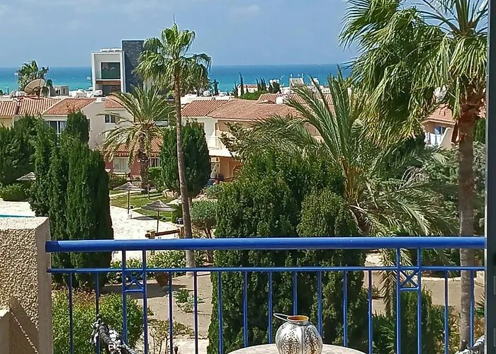 Modern Sea View Apartment Regina Gardens